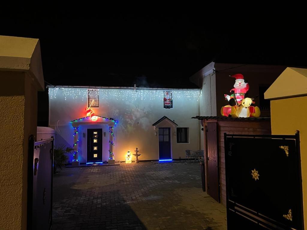 Kings Villa Near Disneyland Reserved Only For Family With Kids Saint-Germain-sur-Morin Экстерьер фото